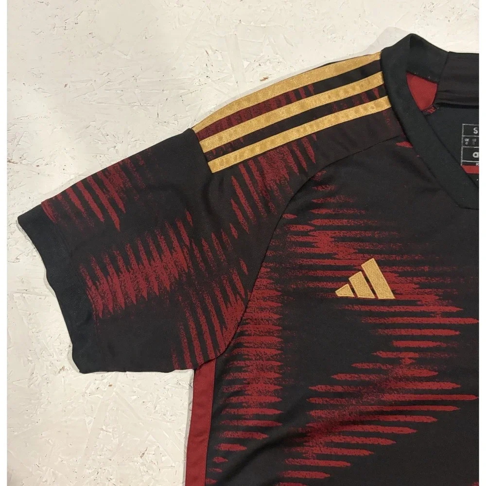 Germany Jersey Away Football Shirt 2022 - 23 Red Adidas Trikot Mens Size S Slim